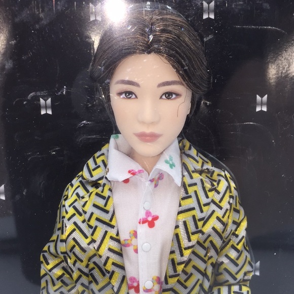 BTS Bangtan Boy Band Doll SUGA K-Pop Music Artist Fashion Idol New in Pa… - Picture 2 of 11